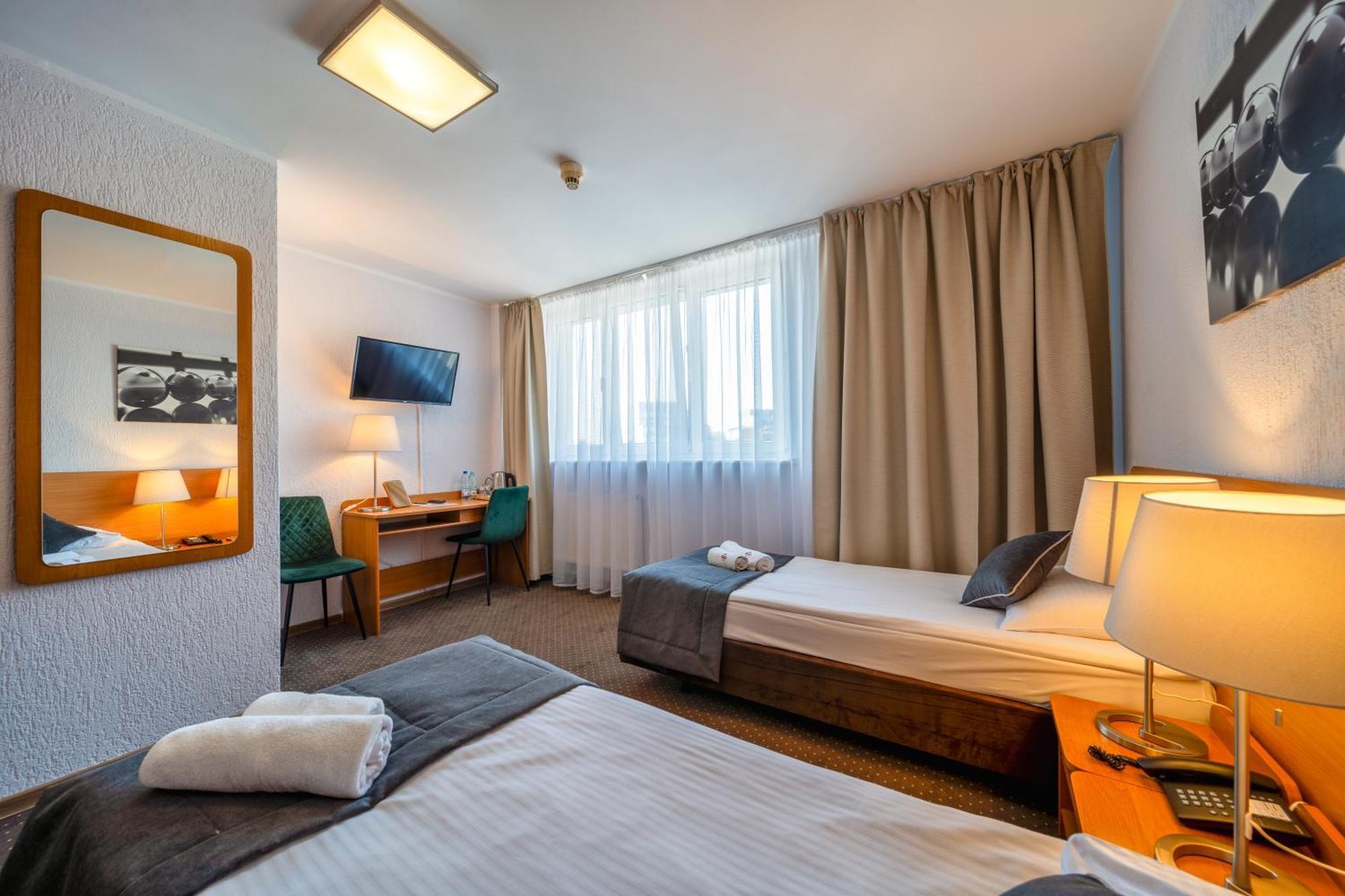 Hotel Gromada Poznan Ngoại thất bức ảnh