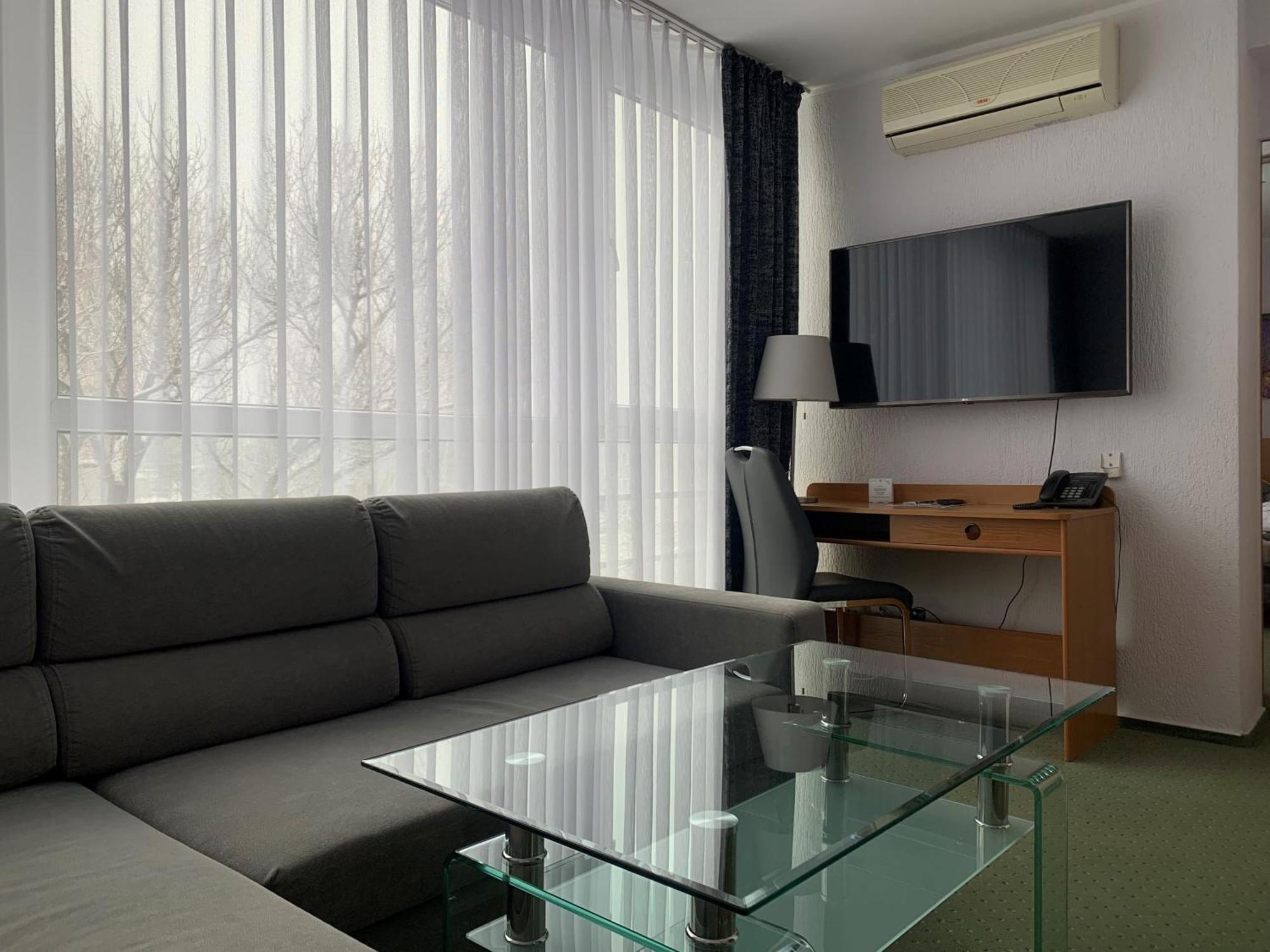 Hotel Gromada Poznan Ngoại thất bức ảnh