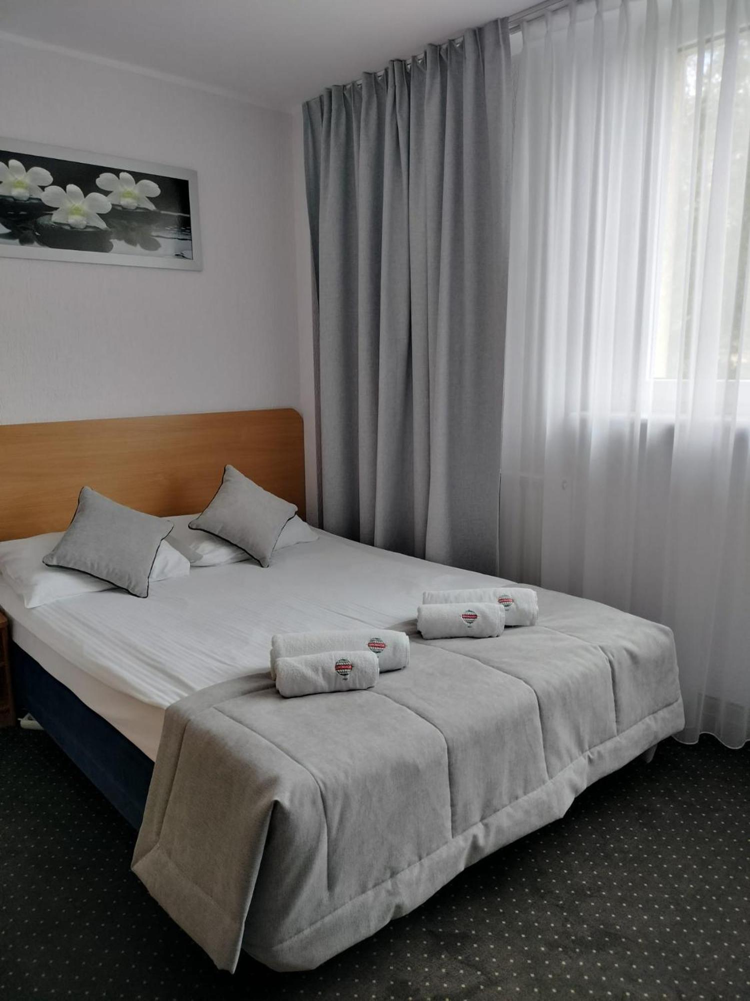 Hotel Gromada Poznan Ngoại thất bức ảnh