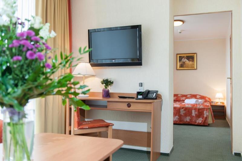 Hotel Gromada Poznan Ngoại thất bức ảnh