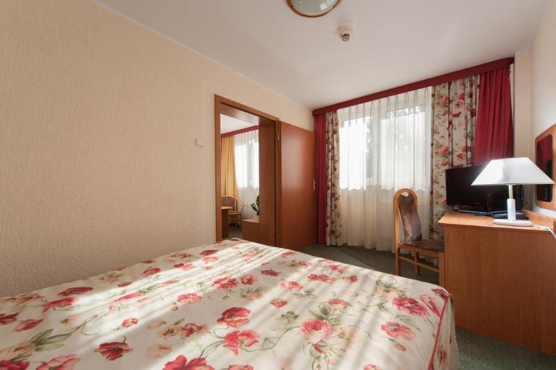 Hotel Gromada Poznan Ngoại thất bức ảnh